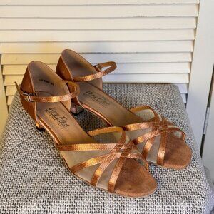 Very Fine 6027 Women’s Latin Dance Shoes Dark Tan Satin & Flesh Mesh • Size 8.5